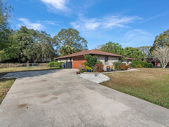 4th image of 874 Gabriel Avenue NE