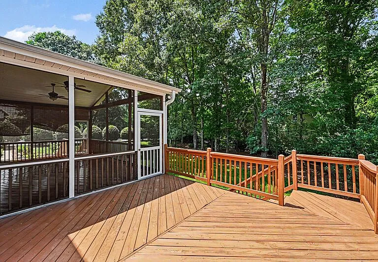 10403 Persimmon Creek Dr — Photo 25