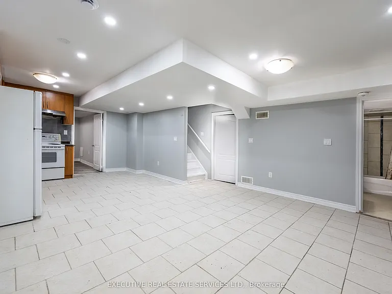 6 Gosling St — Photo 4