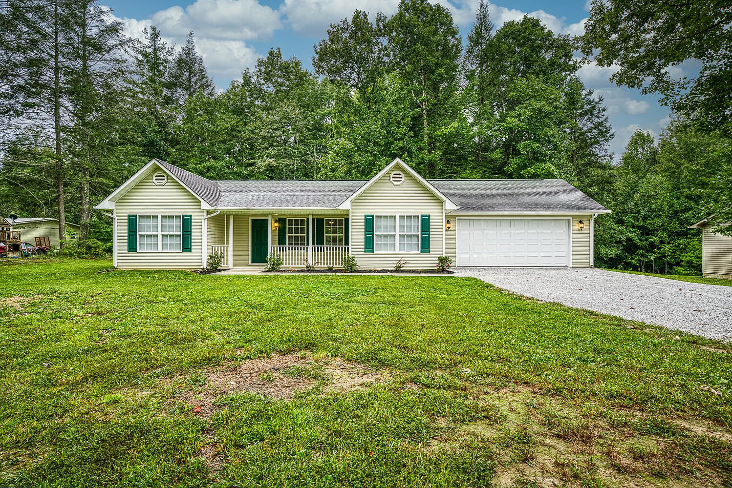 1360 Phillips Flats Rd, Oneida, TN 37841 | Zillow