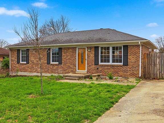 3rd image of 112 Raleigh Dr