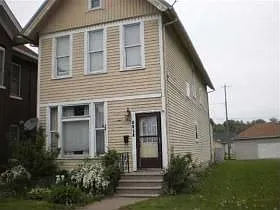 1620 W 3rd St photo 1