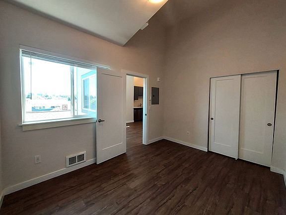5th image of 3715 McKinley Ave #W-204