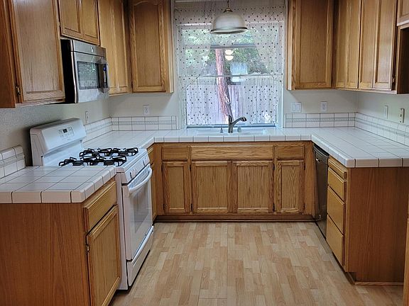 2nd image of 12140 Westwood Dr