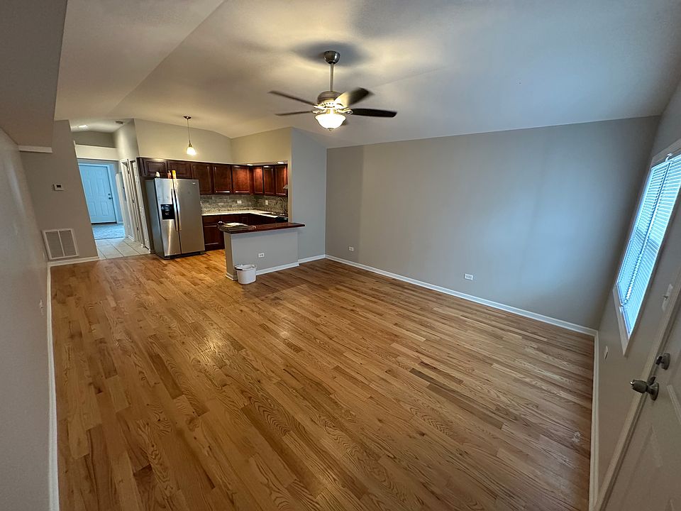 1st image of 7050 W Belmont Ave #201
