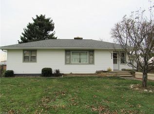 202 McIlvaine Dr, Creston, OH 44217