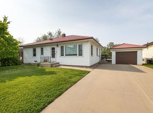 2155 Clarke Dr, Dubuque, IA 52001