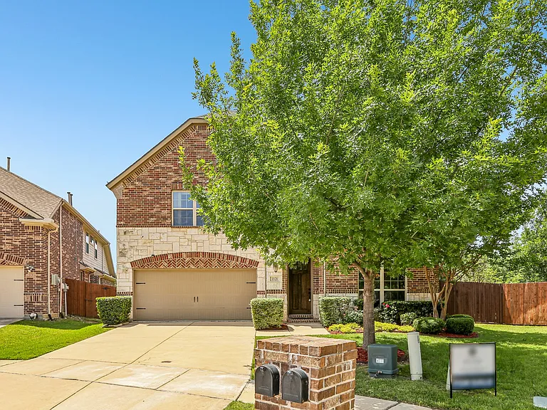 1828 Houghton Dr — Photo 85