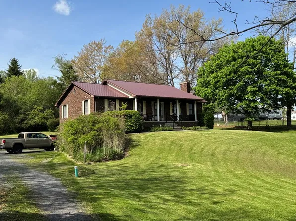 123 Lusk Ct, Shady Spring, WV 25918