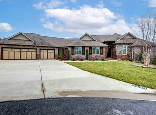 2840 Tara Ct, Springfield, MO 65804