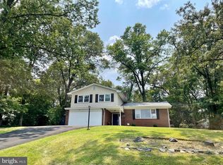 8801 Briarcroft Ln, Laurel, MD 20708