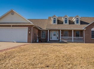 6859 Fawn Rd, Platteville, WI 53818