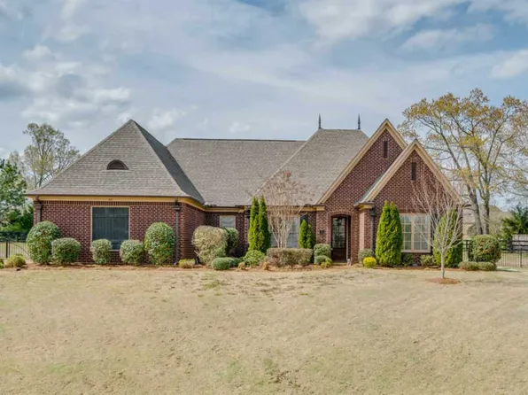 40 Russ Meadow Cv, Piperton, TN 38017