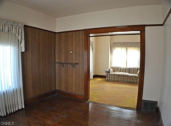 5th image of 1608 Lakewood Ave