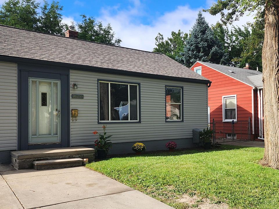 1st image of 26255 Pennie St