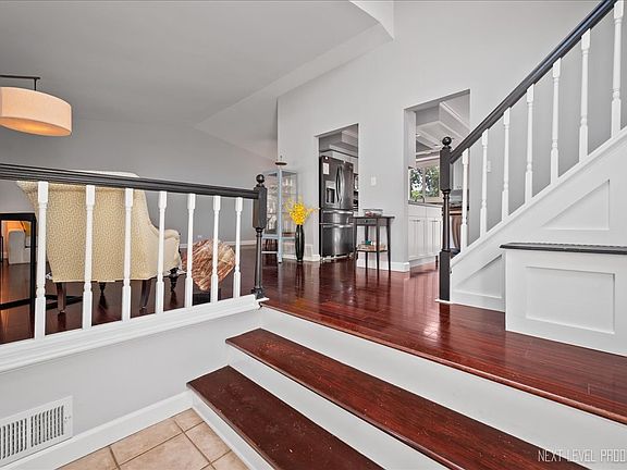 4th image of 3121 Shelley Ct