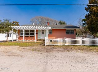 106 Belle Air Street, Beaufort, NC 28516