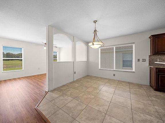 5th image of 15813 SW 16th Avenue Rd
