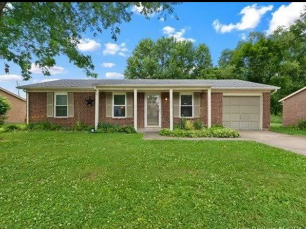 1305 Sunshine Ln, Jeffersonville, IN 47130