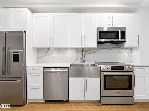 2nd image of 160 E 48th St APT 6E