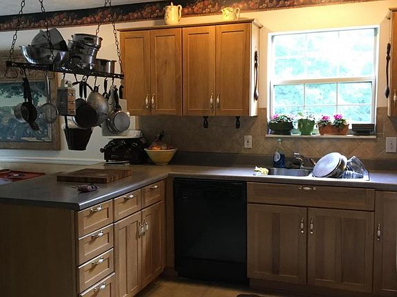 4th image of 4230 Montserrat Ln
