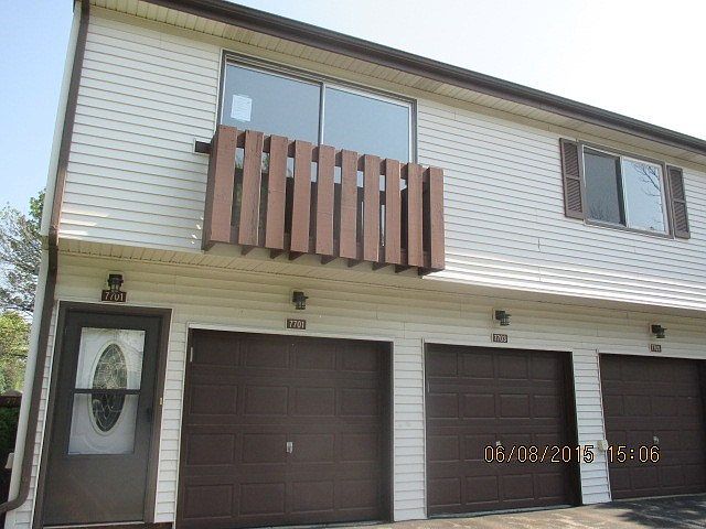 1st image of 7701 W Grovewood Ln #212
