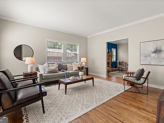 3rd image of 2399 Glynn Dr SE