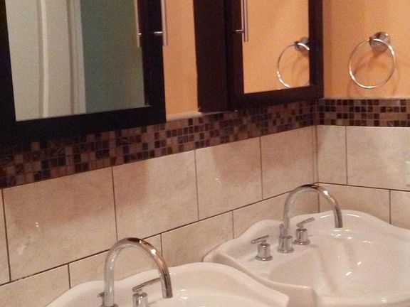 4th image of 7940 S Essex Ave APT 3