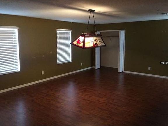 3rd image of 1826 Orchard Park Dr