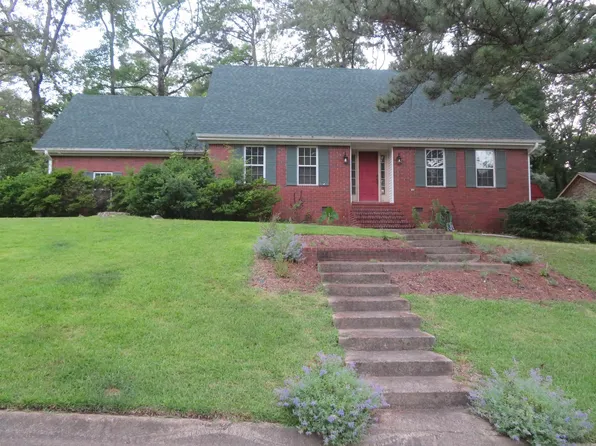 807 N Park Dr, Arkadelphia, AR 71923