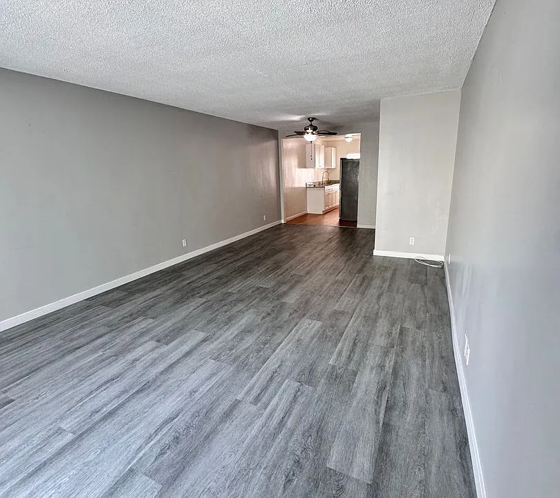 2242 San Anseline Ave