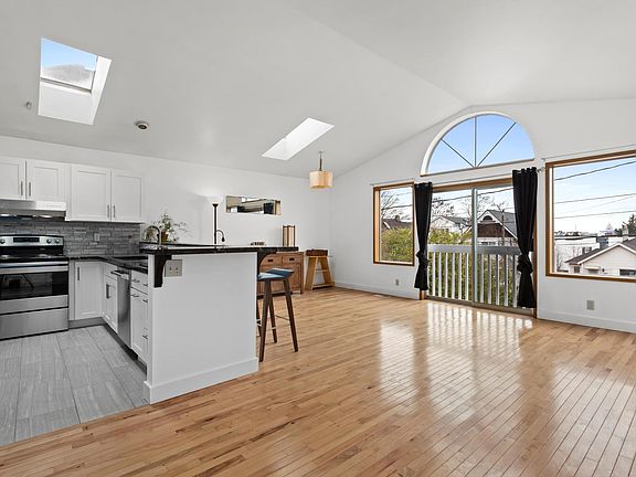 Open concept spacious living area