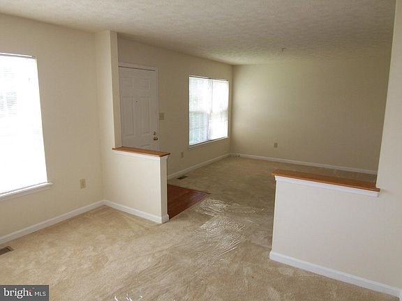 4th image of 309 Mount Royal Ave