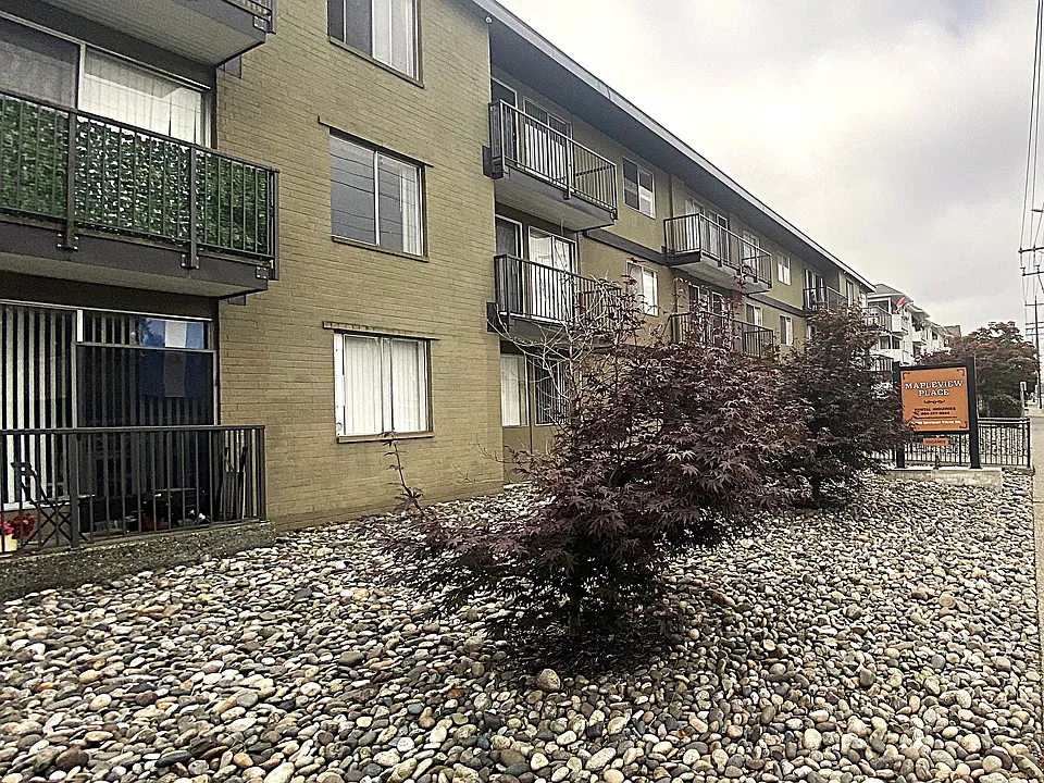 22182 Dewdney Trunk Rd