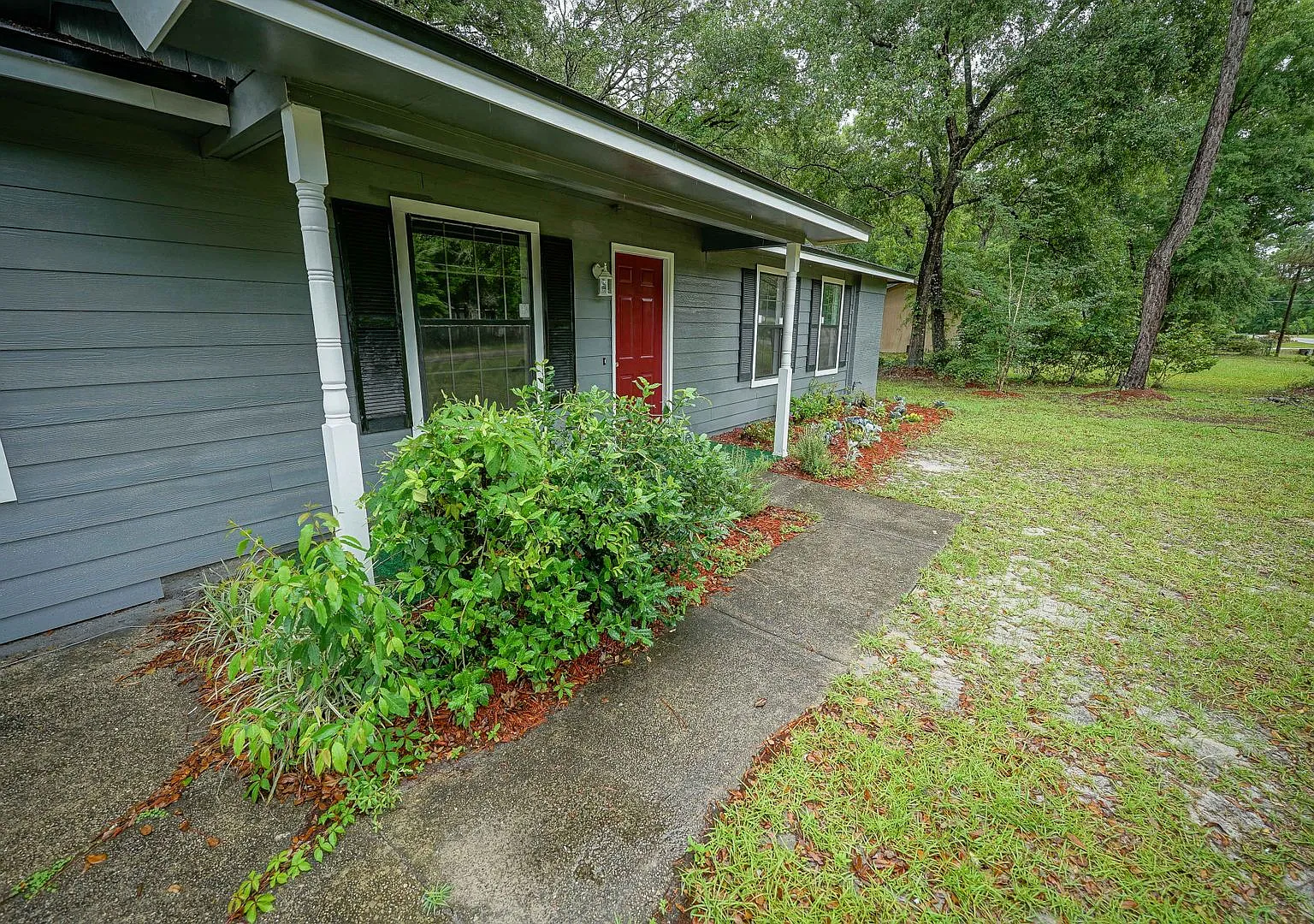 4/2 Single Family Home — Photo 4