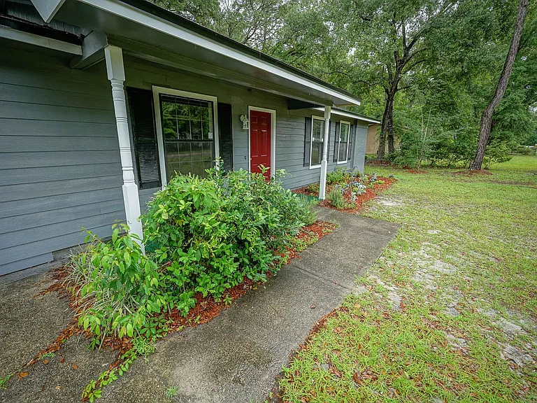 8407 Lenova Ln — Photo 4