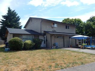 914 Cloverleaf Loop, Springfield, OR 97477