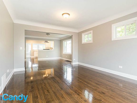 2nd image of 411 Beach Ave