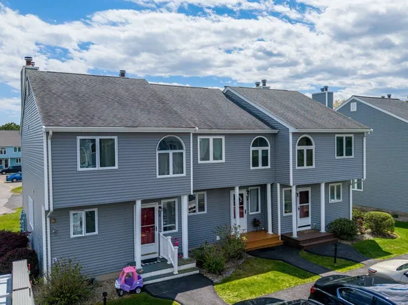 2743 Cranberry Hwy APT 13B, Wareham, MA 02571