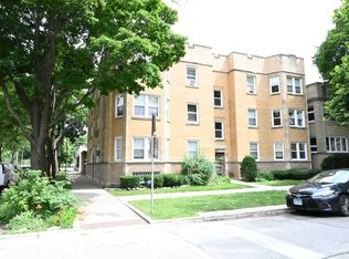 2421 W Ardmore Ave, Chicago, IL 60659