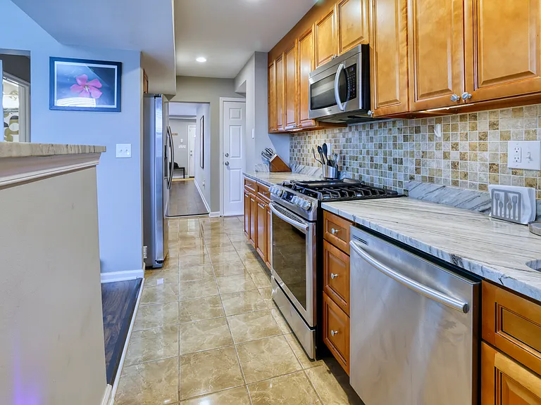 4709 Jay St NE — Photo 5