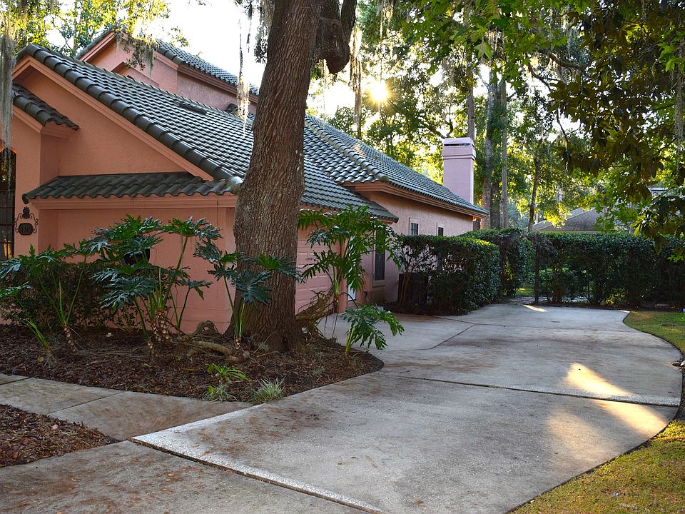 Side Entry 2 car garage