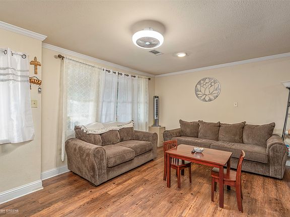 3rd image of 1016 James St