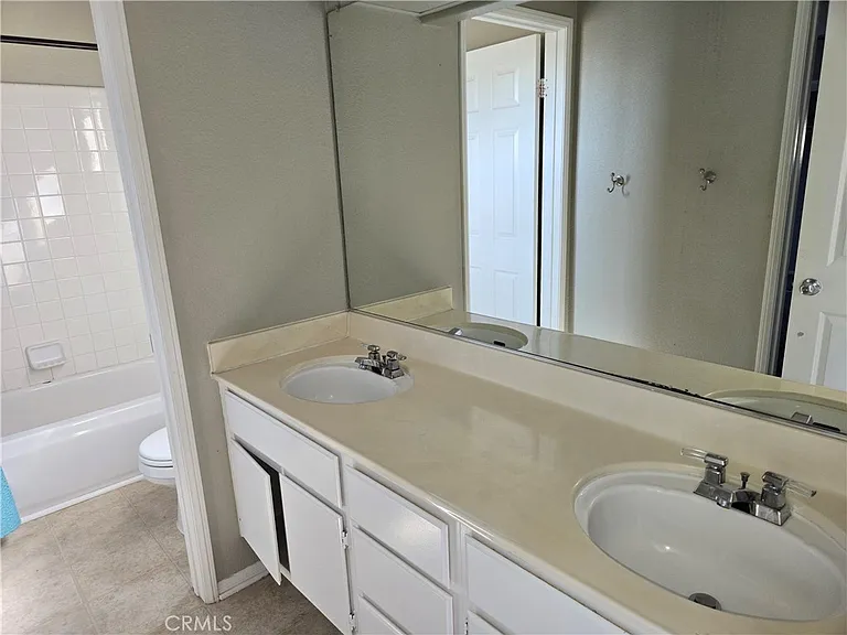 15721 Lake Ridge Rd — Photo 22