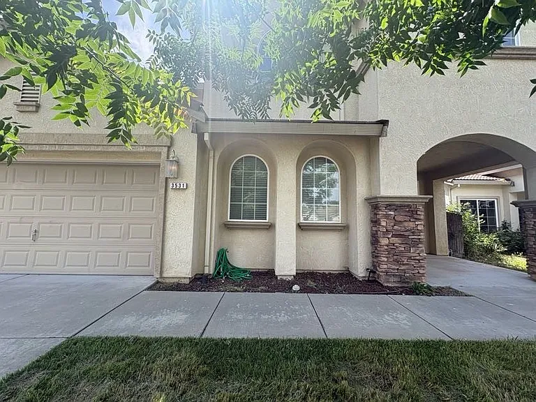 3531 Santiago Ave — Photo 3