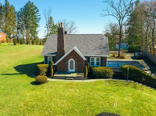 2699 Conway Wallrose Rd, Freedom, PA 15042