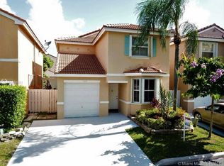 11225 Secret Woods Dr, Cooper City, FL 33026