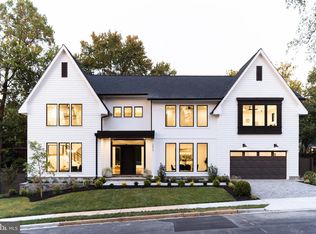 3827 N Abingdon St, Arlington, VA