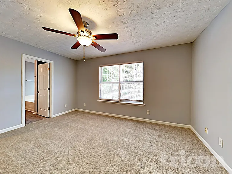 1202 W Oaks Way — Photo 9