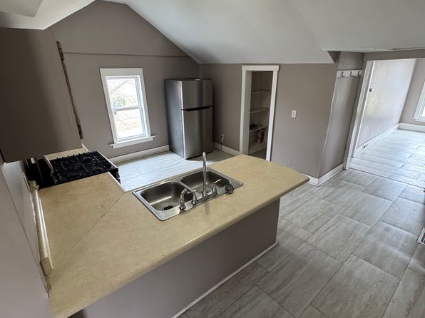 1234 Lapeer Ave APT 3, Pt Huron, MI 48060
